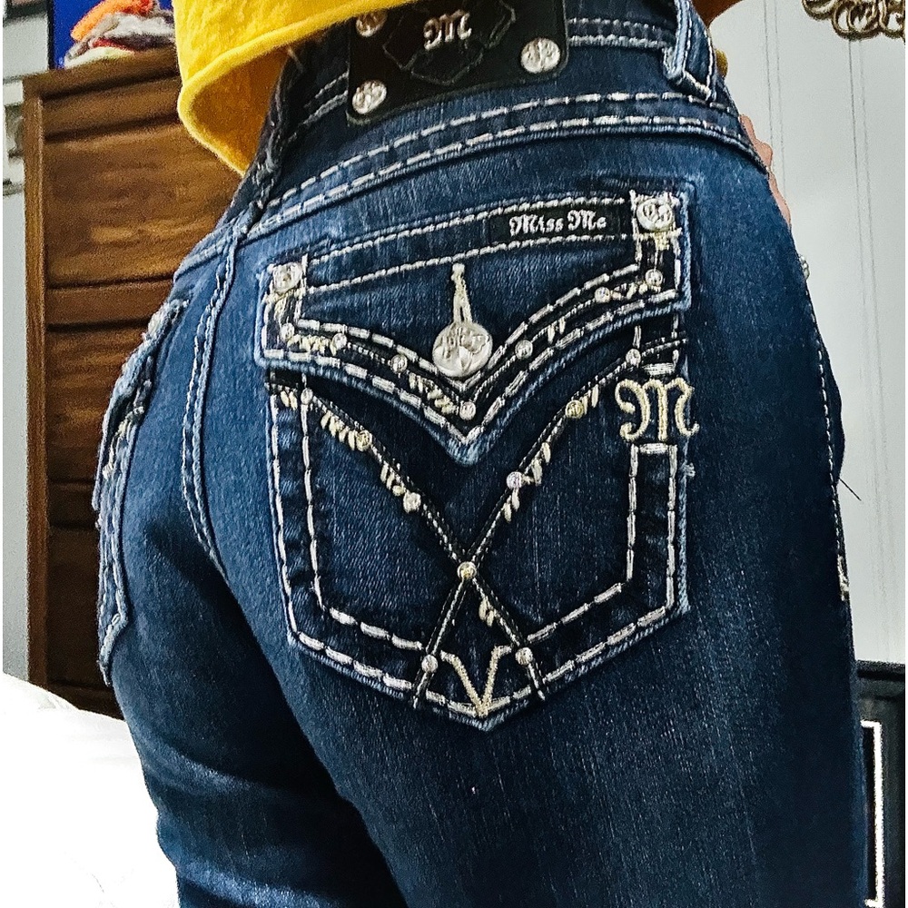(MISS ME) SiZE 27 Dark Denim